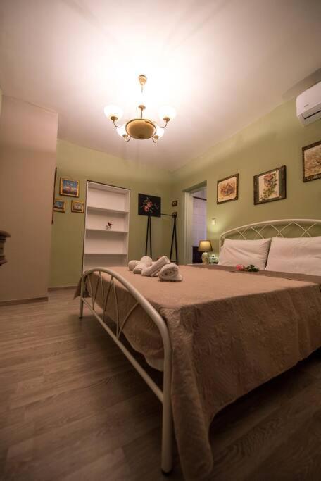 Bougainvillea House 1 Каламата Екстериор снимка
