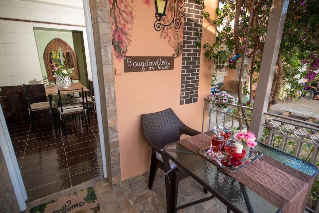 Bougainvillea House 1 Каламата Екстериор снимка